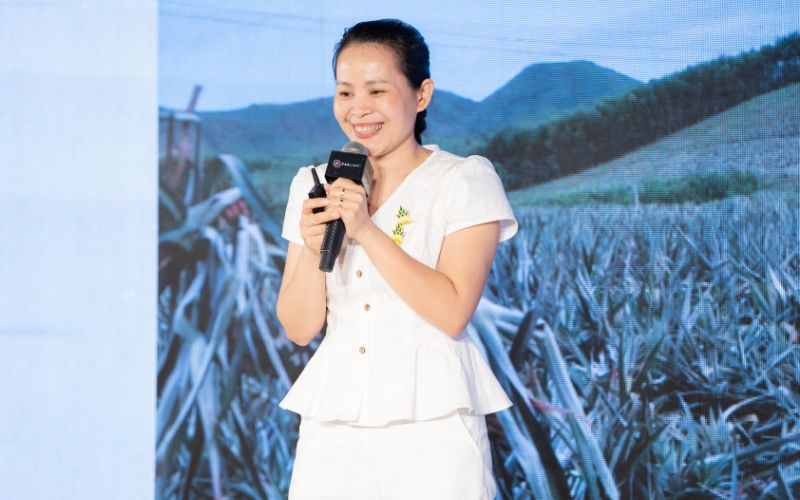 Đại diện ECOSOI chia sẻ về vải sợi dứa