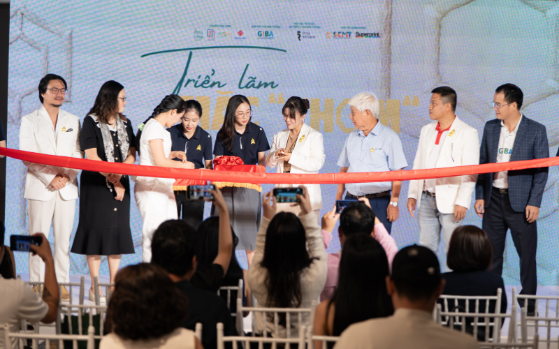 Kí Kết MOU tại triển lãm Mặc "Thơm"
